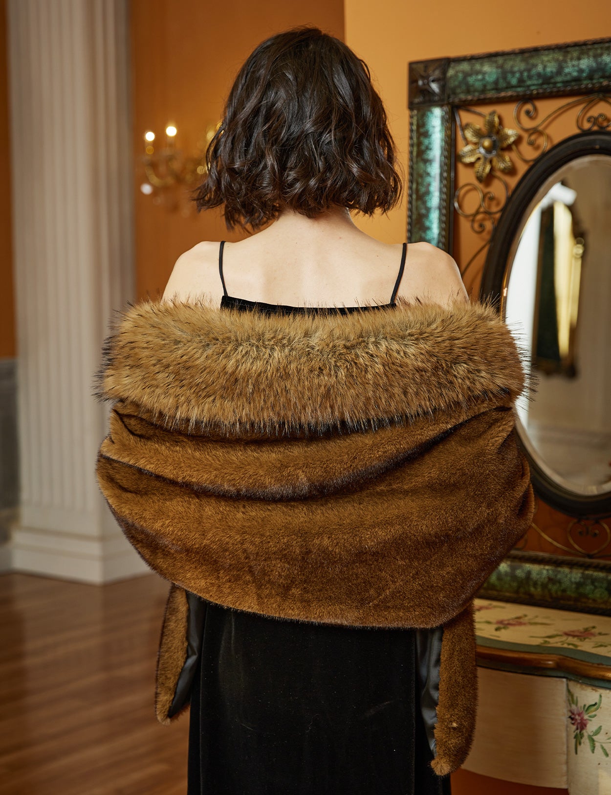 Estola de Casamento Luxuosa com Pêlo Artificial de Visom e Raposa