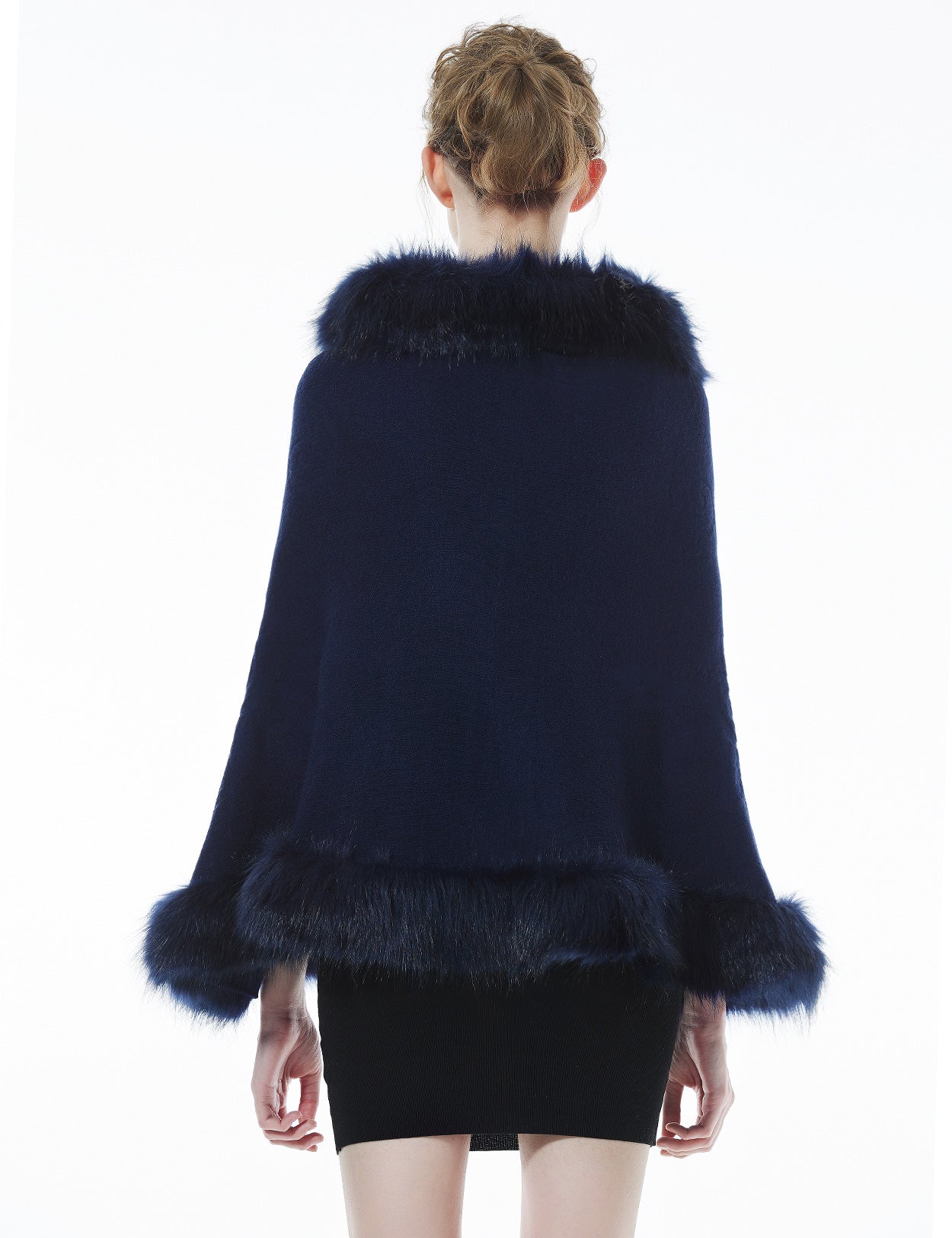 Luxurious Faux Fur Shawl for Winter Wedding Bridal Cape Elegant Wrap