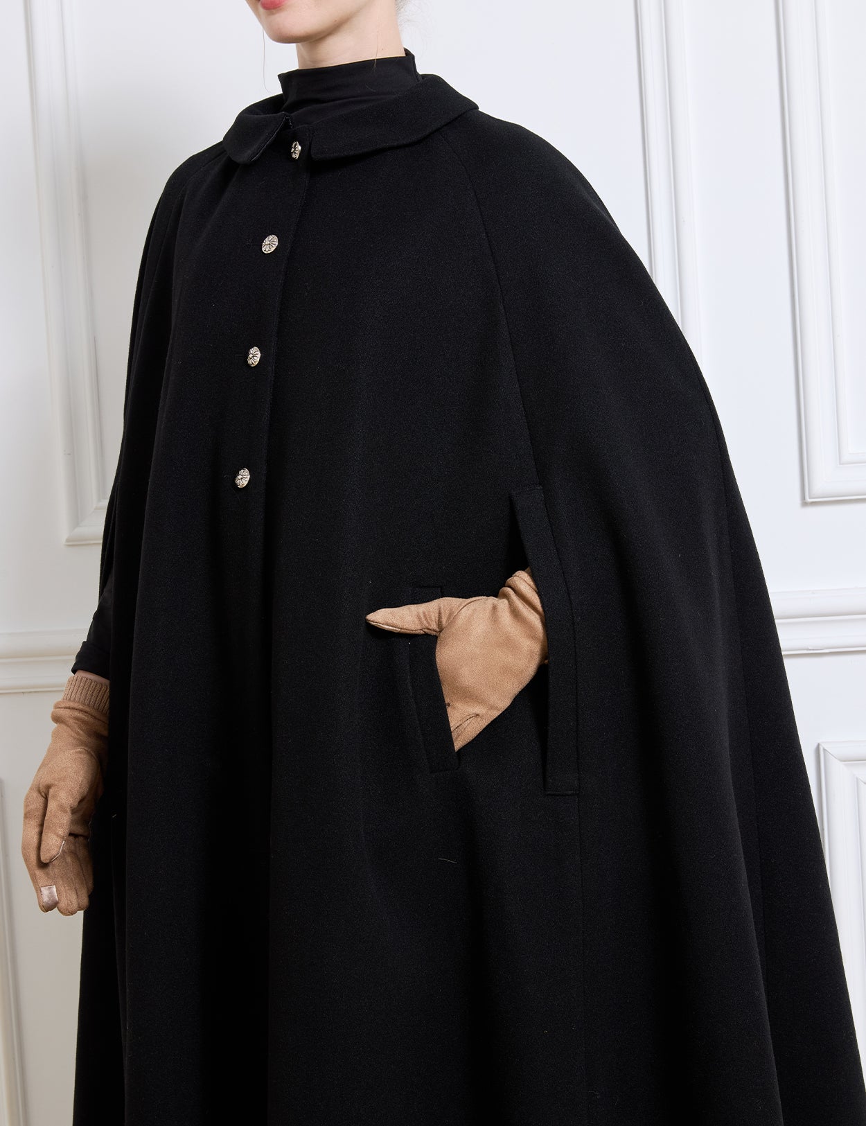 Umhang aus Wollmischung mit geschlitzten Ärmeln und Taschen | Warmer Winterumhang