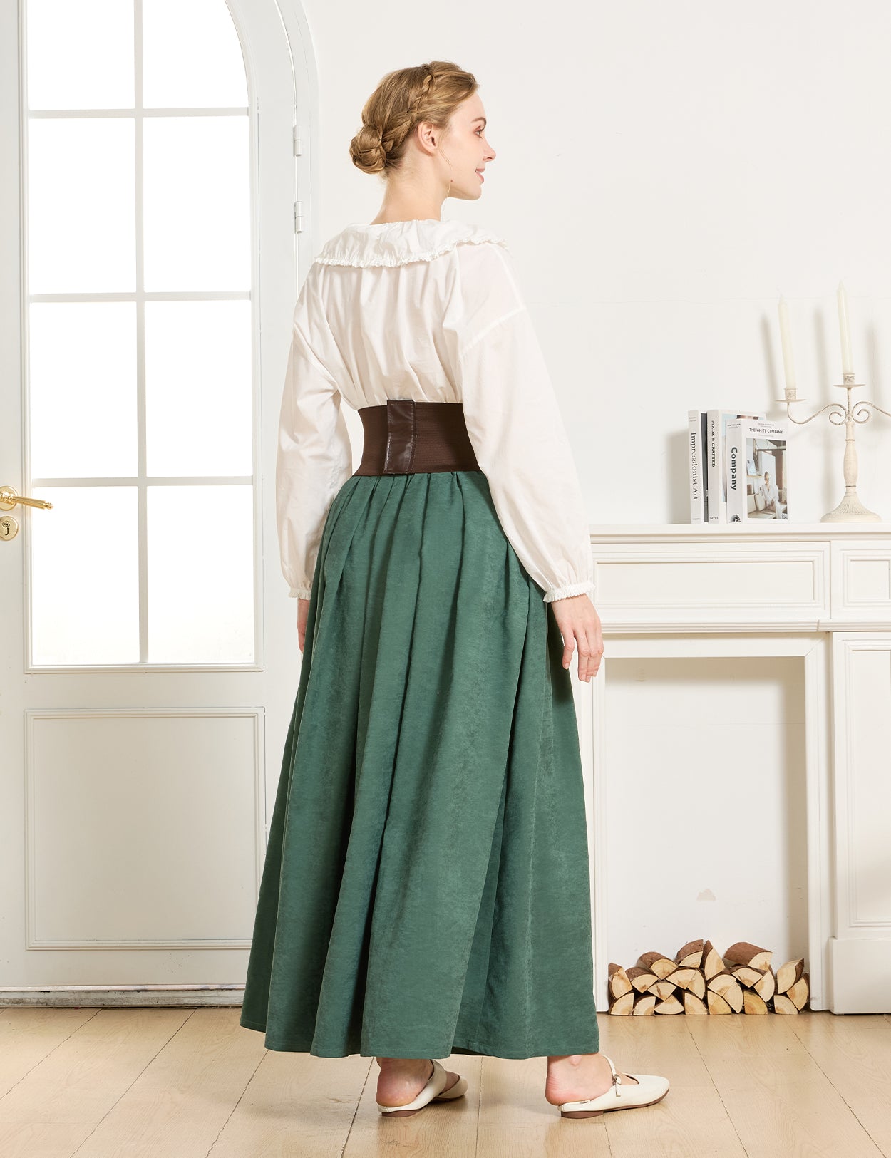 Falda estilo medieval con bolsillos y cintura elástica