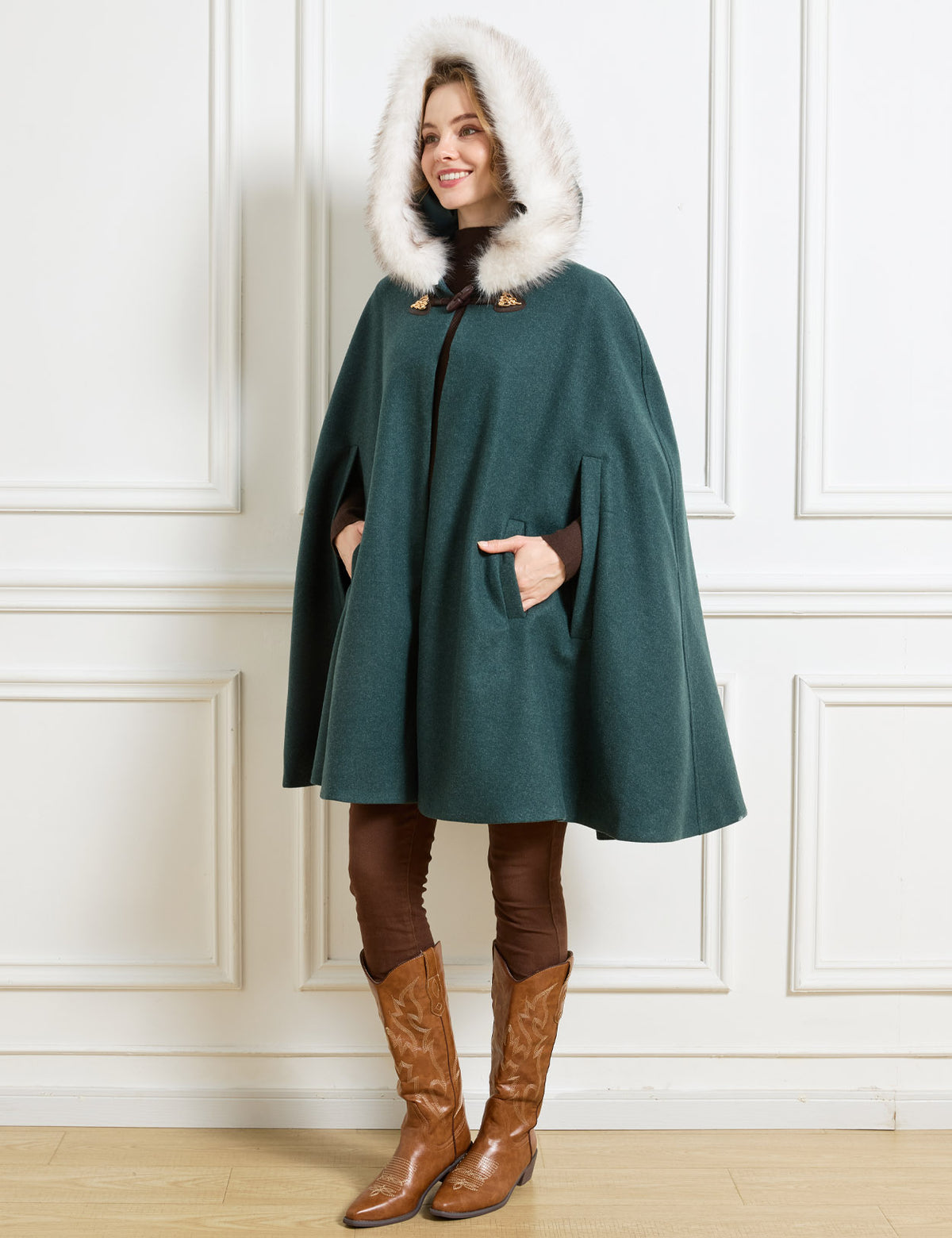 Beautelicate forest green wool cloak, featuring practical slash pockets and a comfortable A-line drape, bringing warmth and effortless style to your everyday vintage-inspired outfit.