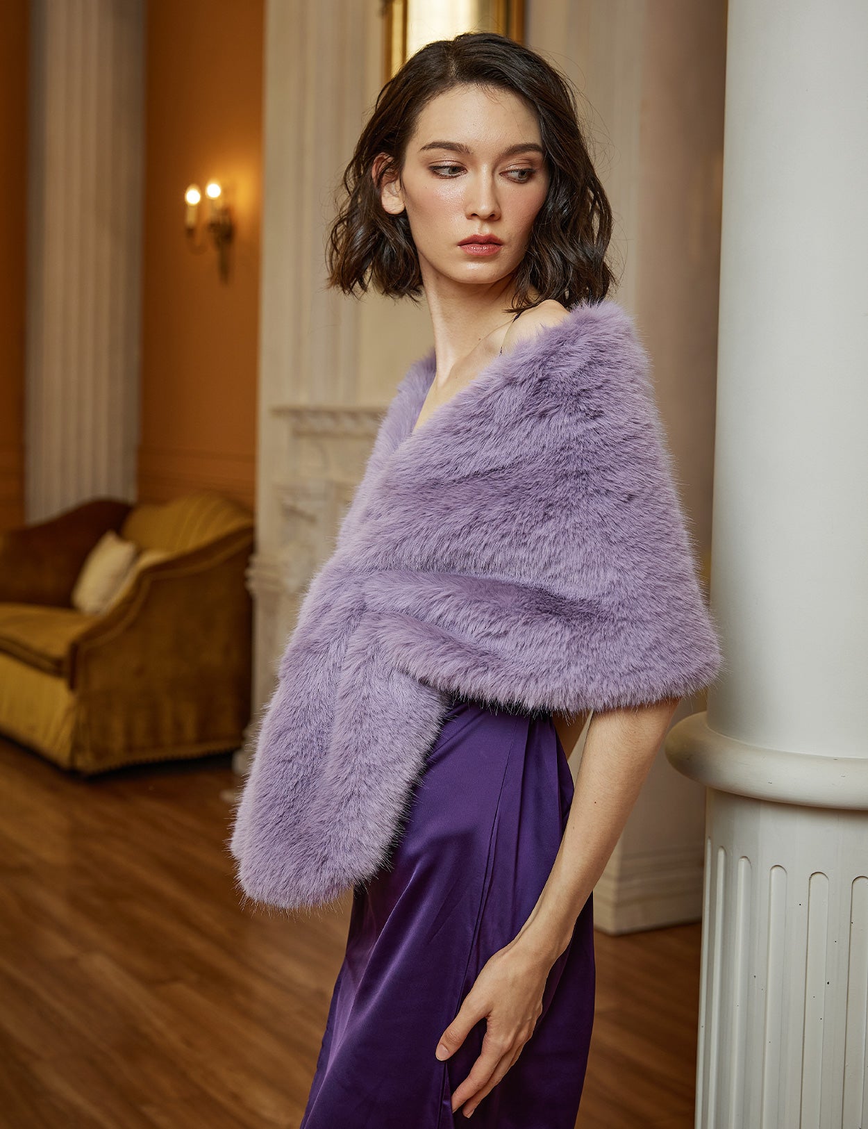 Elegant faux fur bridal shawl and wedding wrap for winter ceremonies