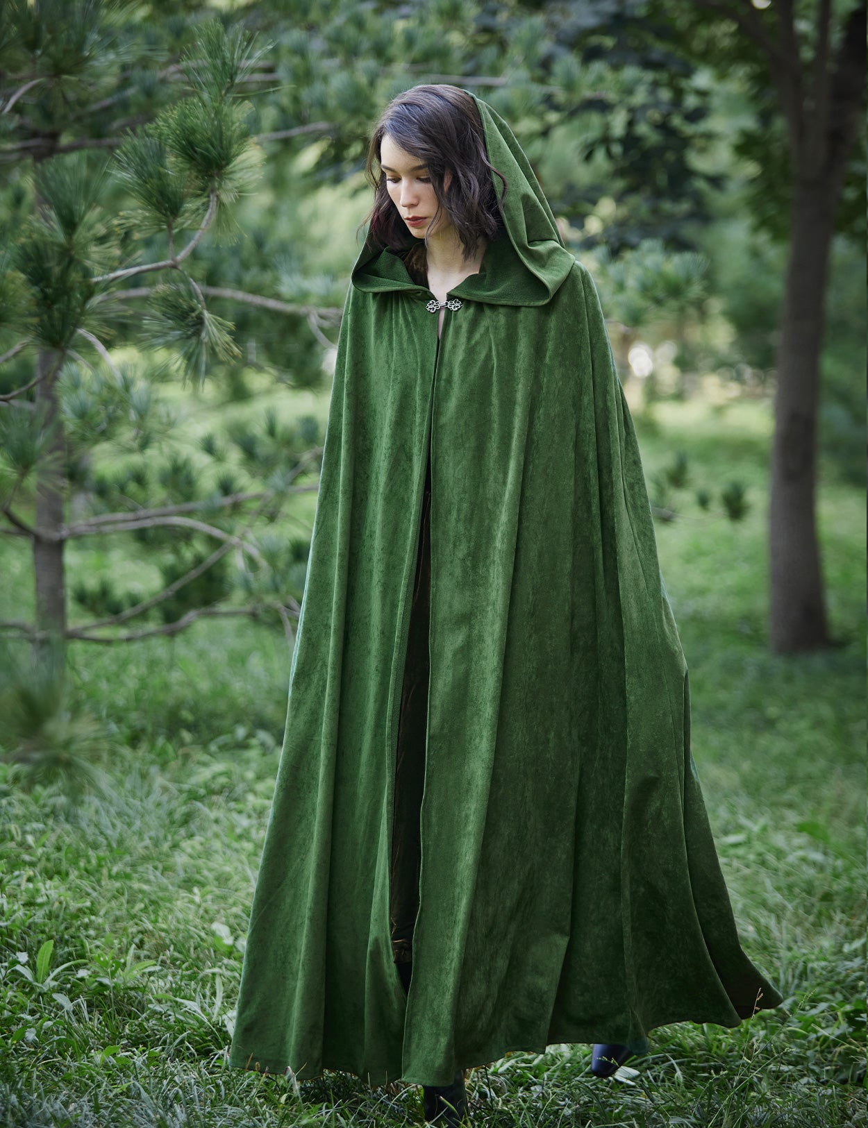 Medieval hooded cloak in moss green