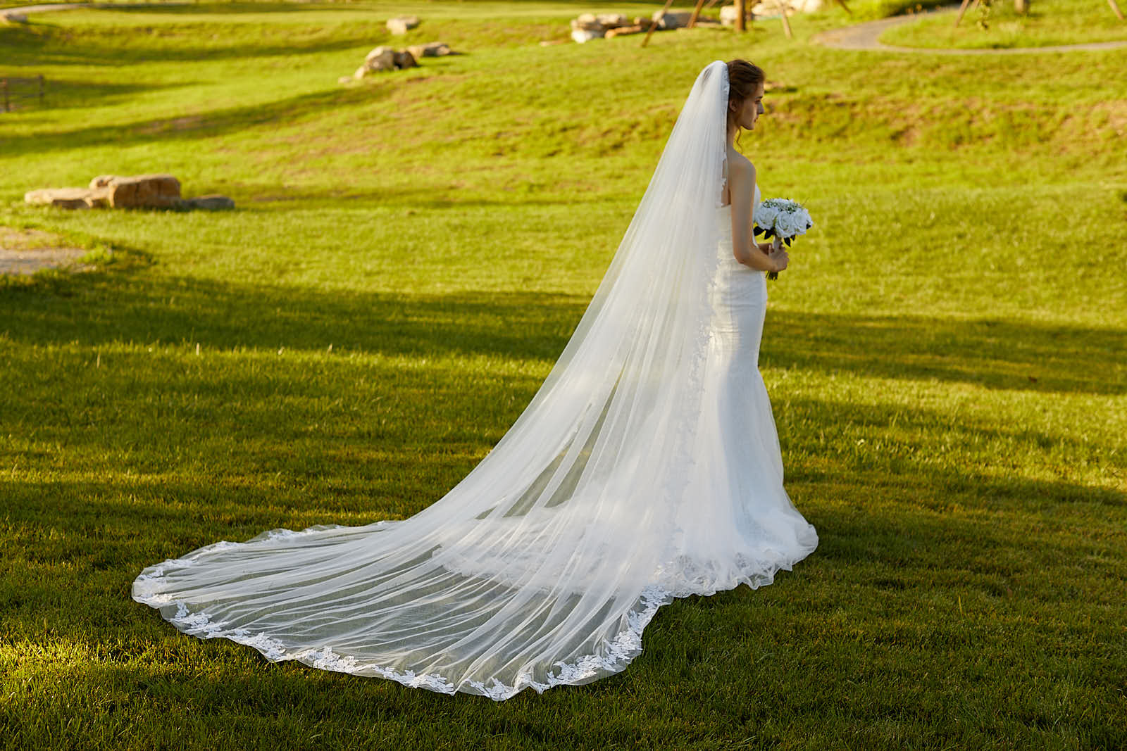 Wedding Bridal Veil with Comb 1 Tier Lace Applique Edge Cathedral Length 118"-V76