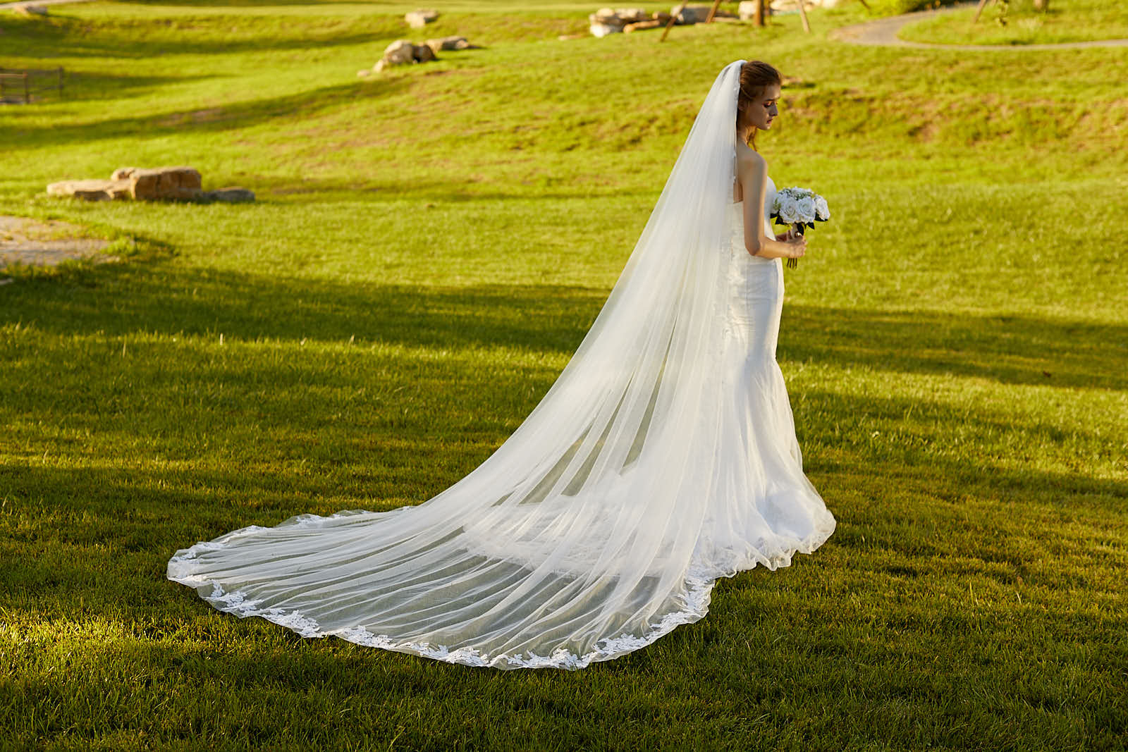 Wedding Bridal Veil with Comb 1 Tier Lace Applique Edge Cathedral Length 118"-V76
