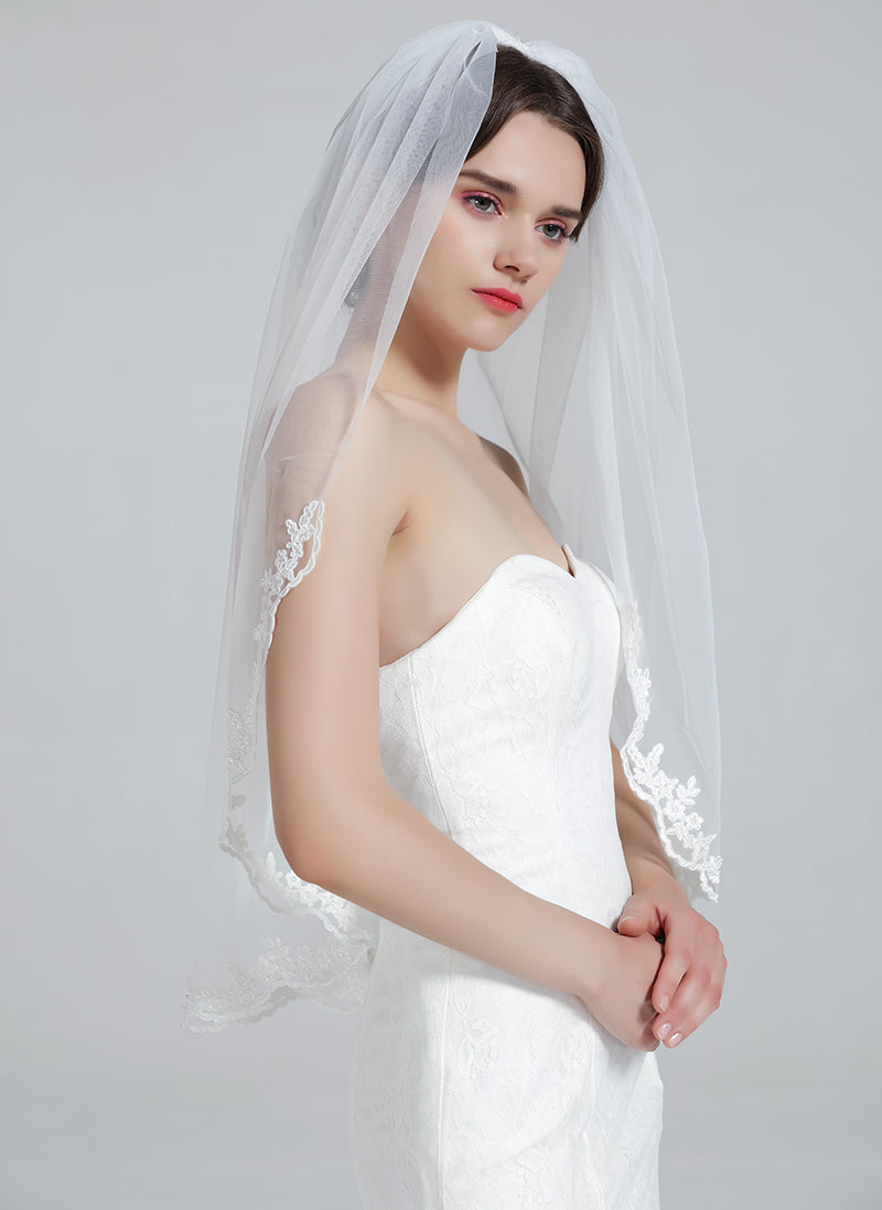Voile de mariée avec peigne, 1 niveau, bord en dentelle, longueur du bout des doigts, 91 cm - V71