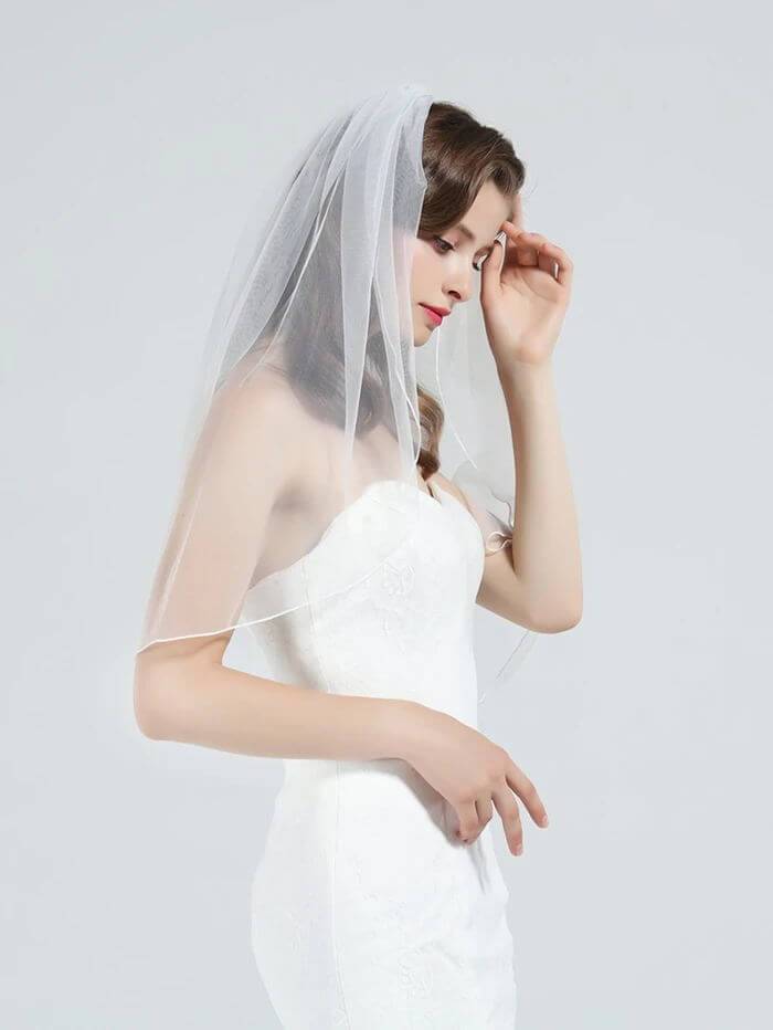 veil-wedding-bridal-ivory-white-elbow-fingertip-knee-waltz-cathedral-chapel-length-1-tier-Long-short-3m-blusher