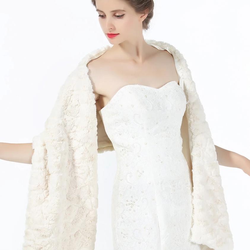 Châle Fausse Fourrure BEAUTELICATE - Boléro Femme Mariage Soirée