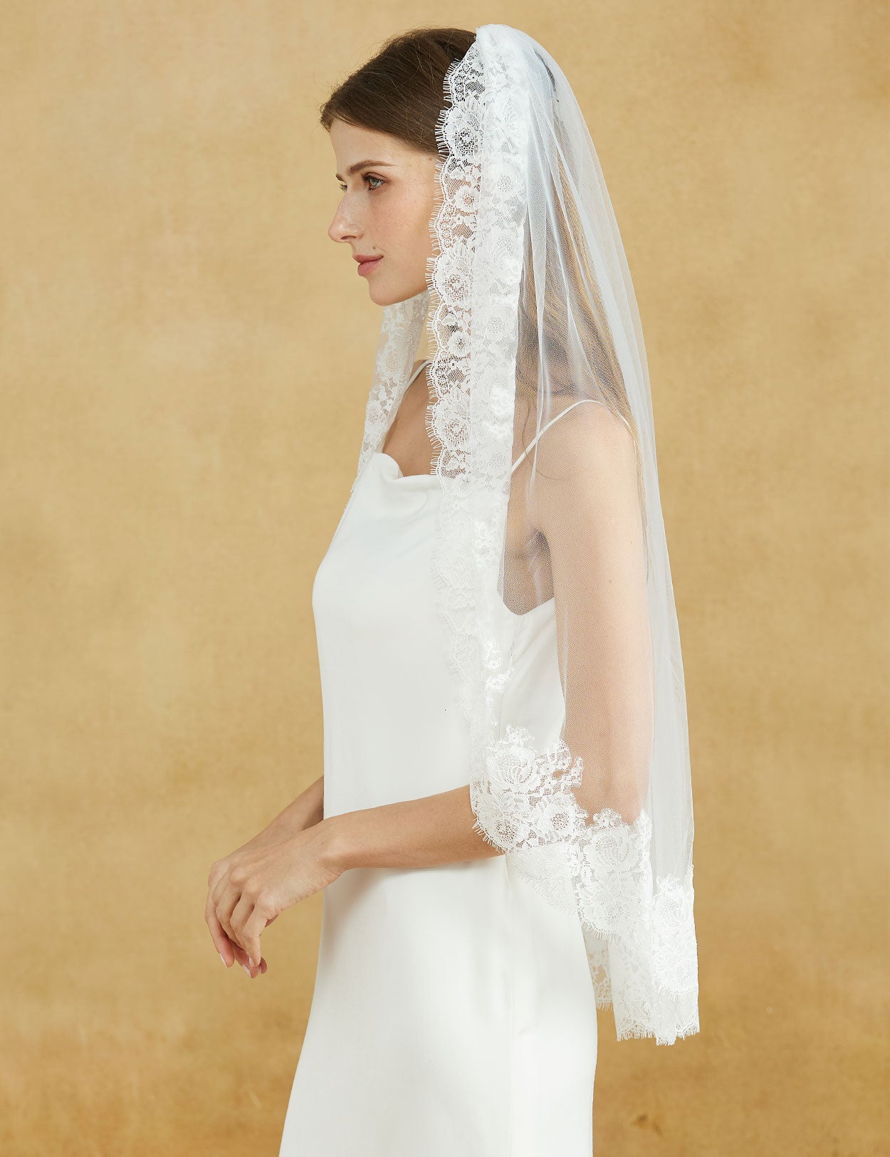 Fingertip Wedding Veil with Eyelash Lace Edge & Comb