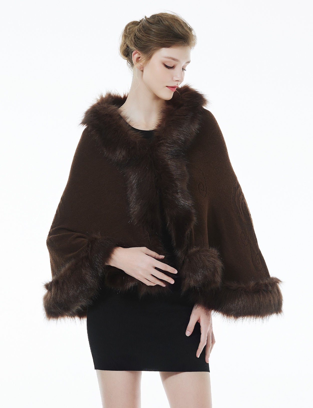 Luxurious Faux Fur Shawl for Winter Wedding Bridal Cape Elegant Wrap