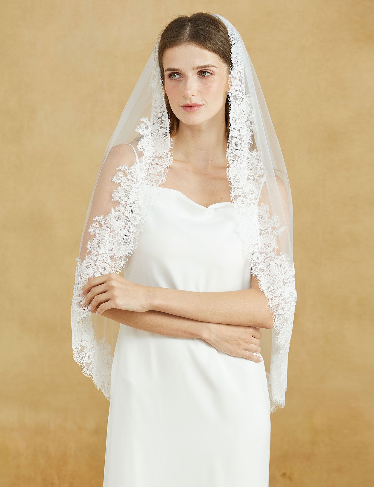 Fingertip Wedding Veil with Eyelash Lace Edge & Comb