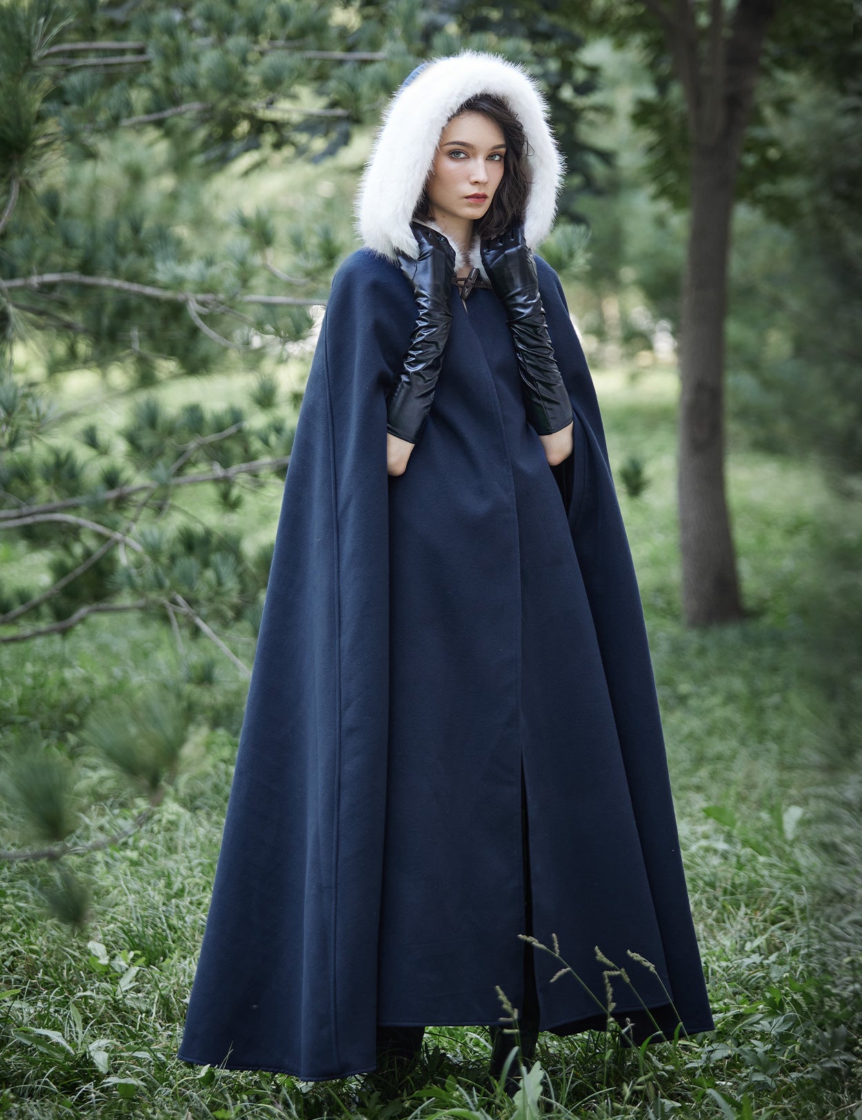 Cape à capuche médiévale pour Castlecore et cosplay gothique