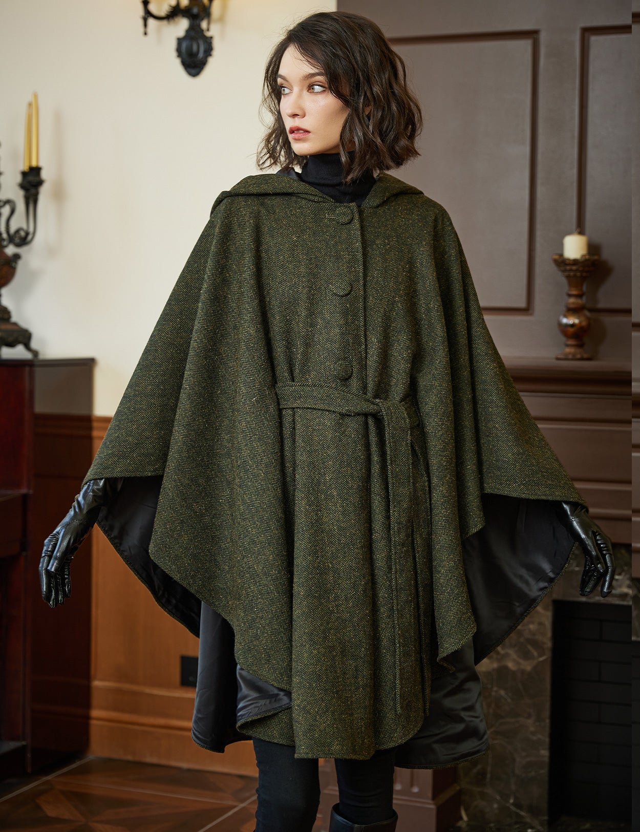 Cape à capuche en tweed pour femme avec ceinture et doublure en satin