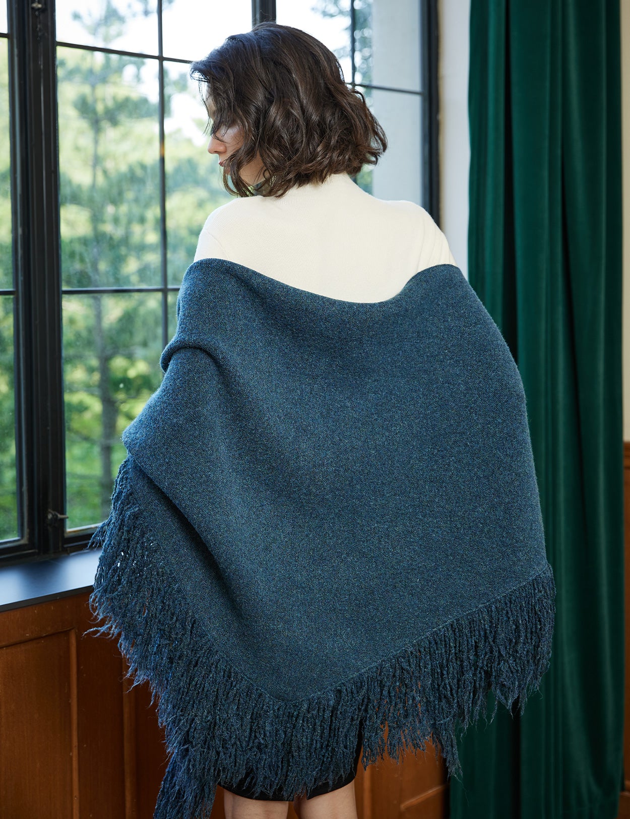 Wool Blend Knitted Shawl - Cozy Fringe Blanket Wrap for Women