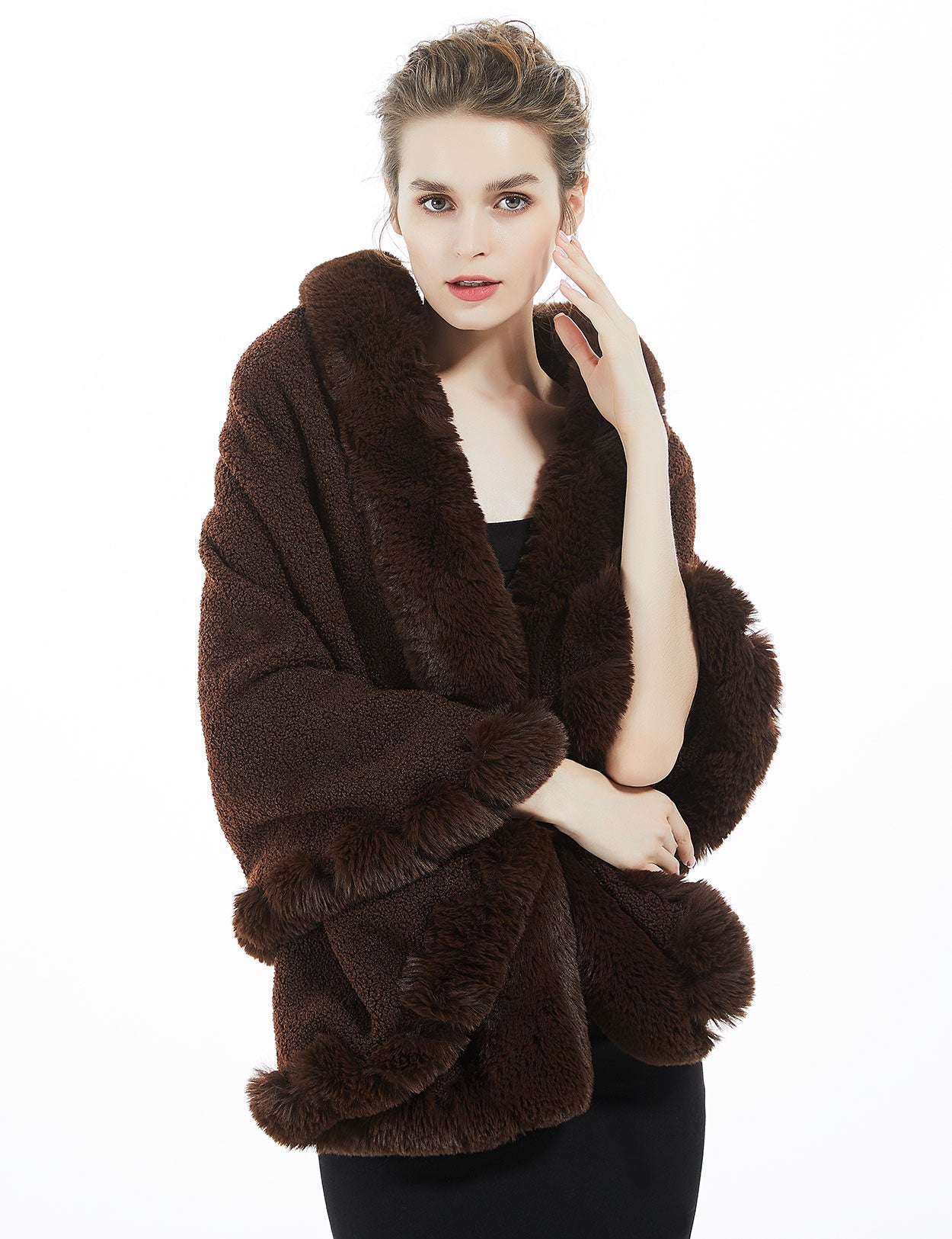 Elegant faux fur bridal shawl for winter weddings