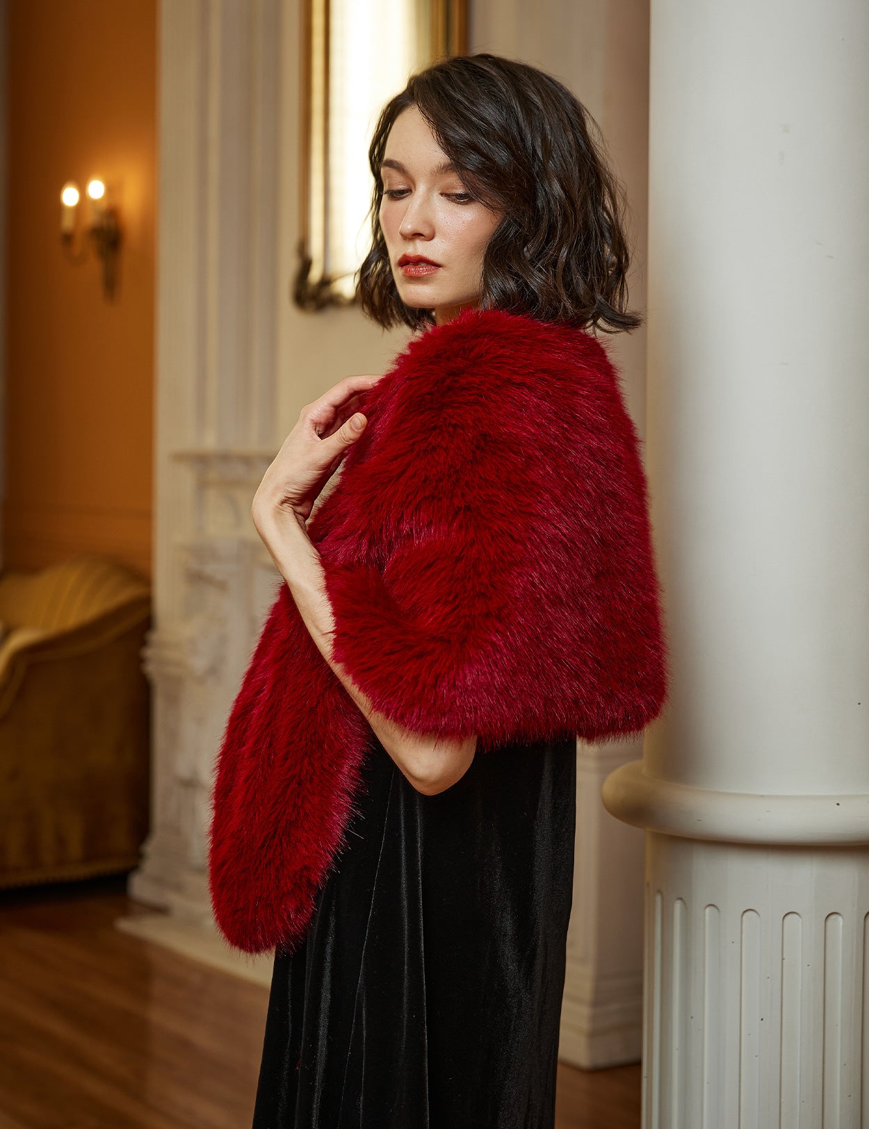 Elegant faux fur bridal shawl and wedding wrap for winter ceremonies