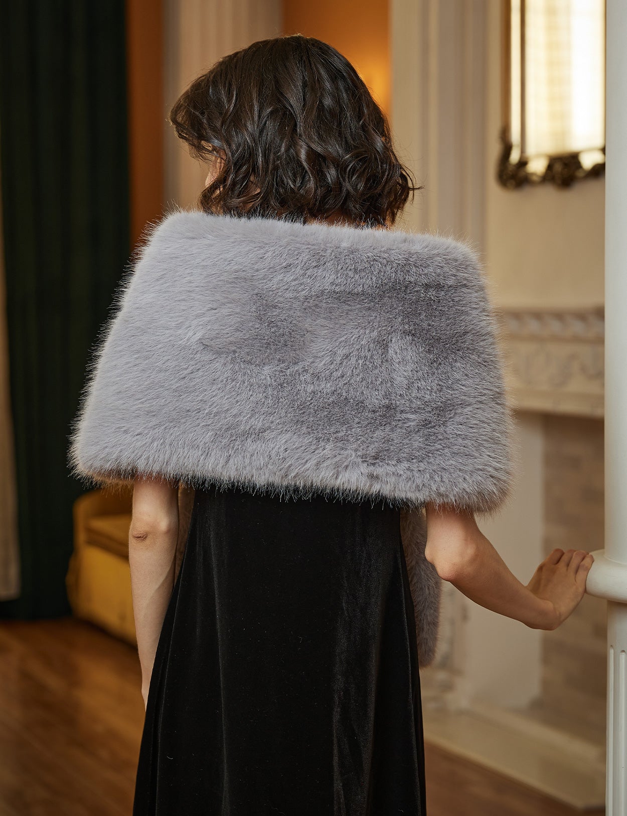 Elegant faux fur bridal shawl and wedding wrap for winter ceremonies