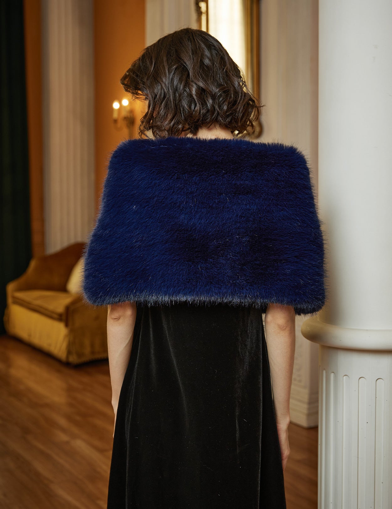 Elegant faux fur bridal shawl and wedding wrap for winter ceremonies