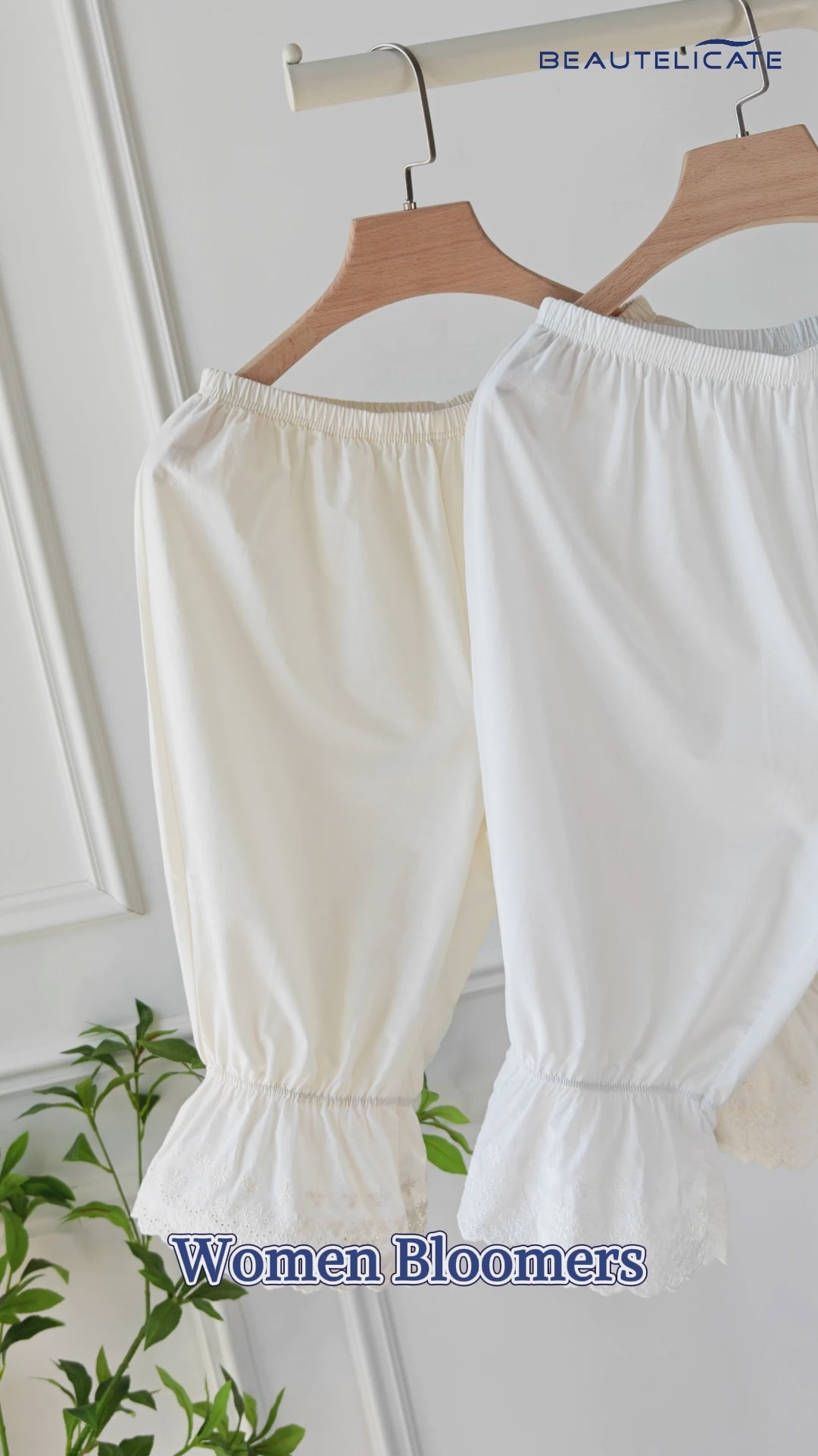 Vintage cotton bloomers with lace ruffle hem for women 