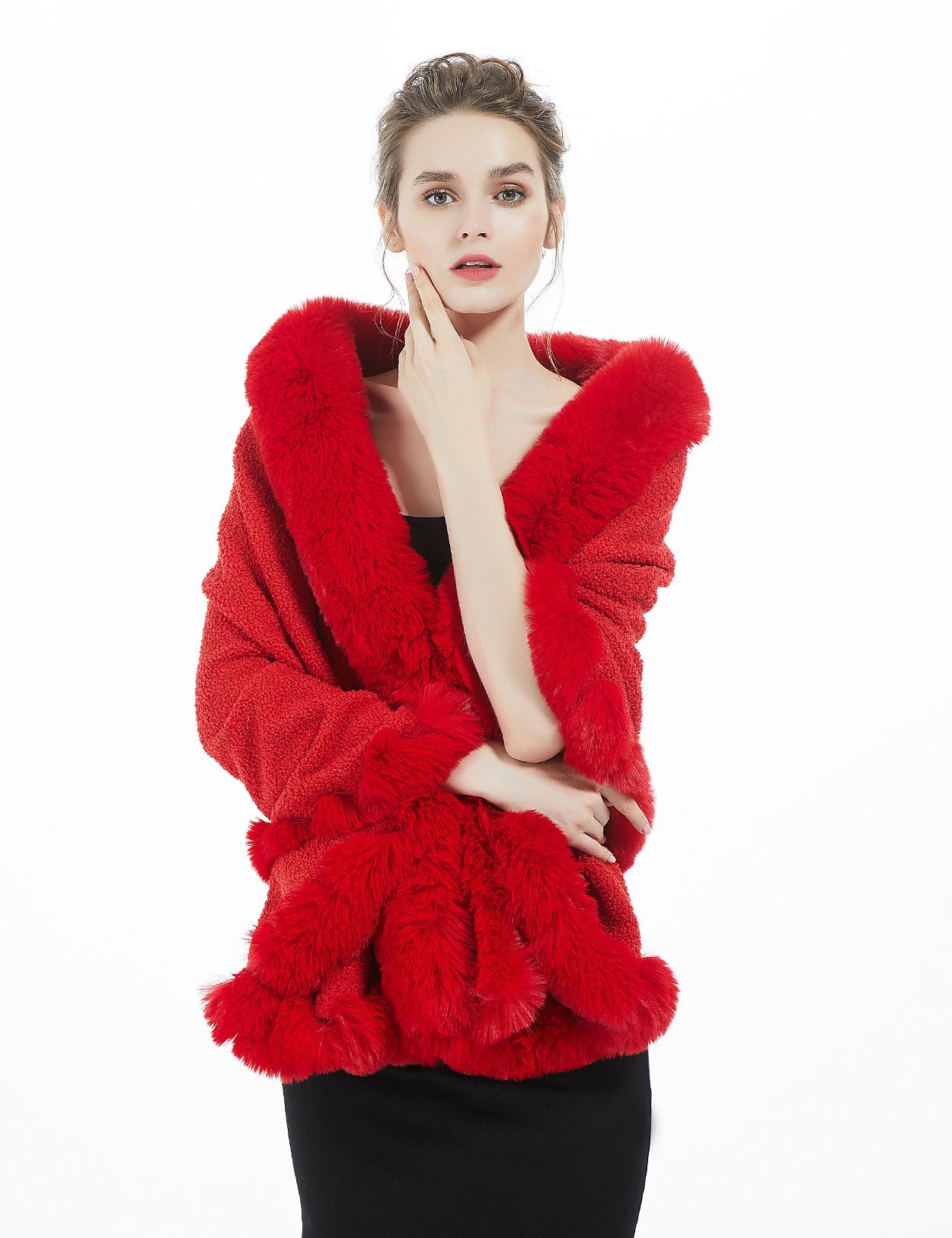 Elegant faux fur bridal shawl for winter weddings