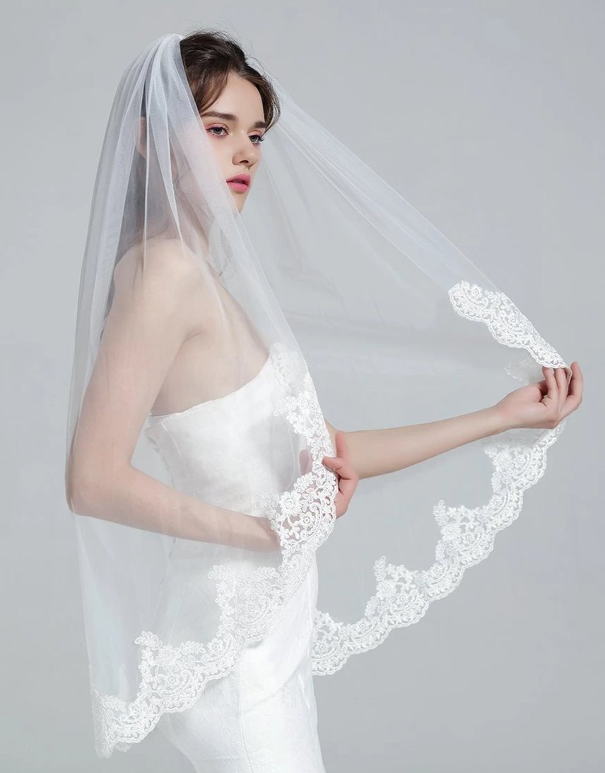Wedding Bridal Veil with Comb 1 Tier Lace Applique Edge Ivory Fingertip Length-V68