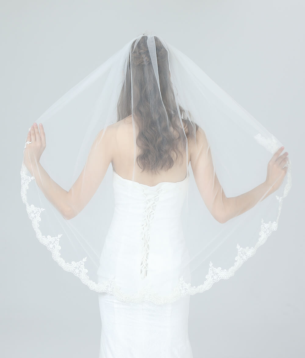 white-fingertip-knee-elbow-waltz-cathedral-chapel-custom-made-short-long-hair-comb-clips